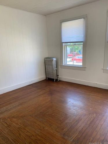 115 Reynolds St, Killingly CT 06239-2951 exterior