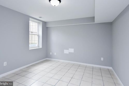 5220 Astor Pl, Washington DC  20019-6447 exterior