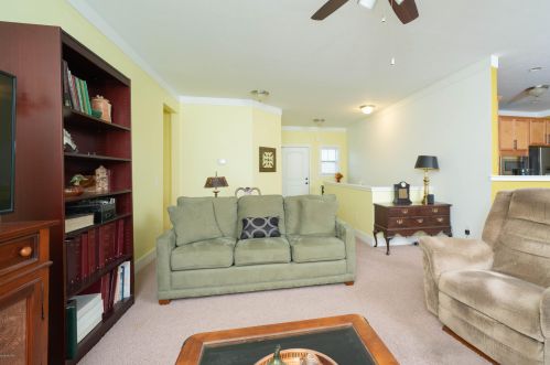 2626 Avalon Woods Dr, Kalamazoo MI 49024-7733 exterior