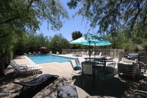 10700 Tanque Verde Rd, Tucson, AZ 85749-9611