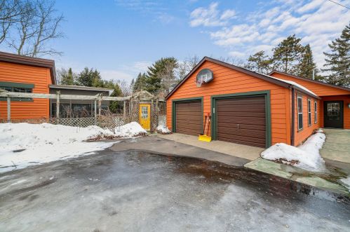 817 County Rd B, Saint Paul MN 55113-4532 exterior