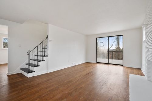 1307 Jefferson Heights Rd, Pittsburgh PA  15235-4807 exterior