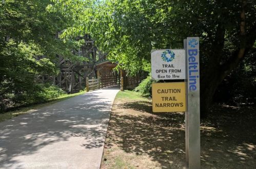 530 Deering Rd, Atlanta GA 30309-2267 exterior