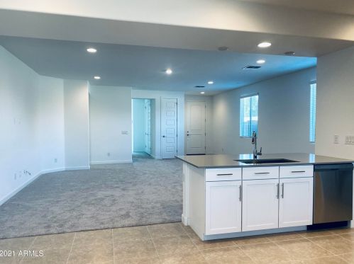 3729 64th Dr, Phoenix AZ  85043-4513 exterior