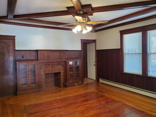 668 Grove St, Woonsocket RI  02895-5816 exterior