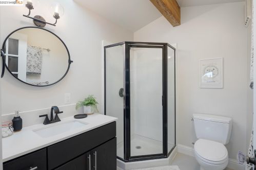 1502 10th St, Berkeley CA 94710-2376 exterior