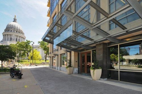 100 Wisconsin Ave, Madison WI  53703-2104 exterior