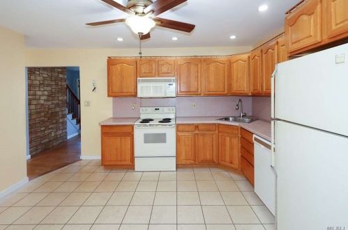 314 Everard St, Huntington Station NY 11746-7008 exterior