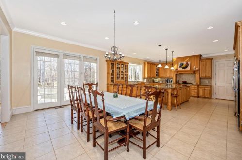 11340 Albermyrtle Rd, Rockville MD exterior