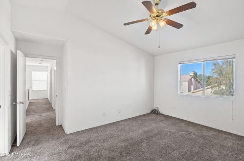 8238 Placita Del Parque, Tucson AZ  85747-5244 exterior