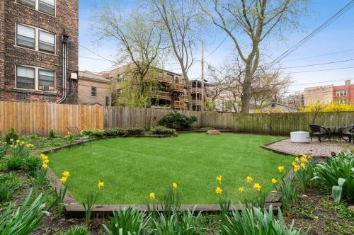 5011 Dorchester Ave, Chicago IL 60615-2920 exterior