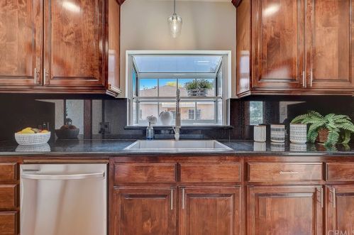 227 Waldo Ave, Fullerton CA  92833-2846 exterior