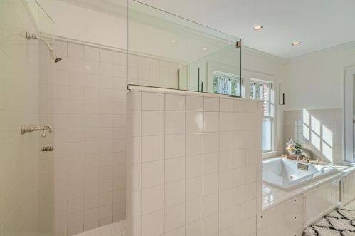 1776 Clifton Rd, Atlanta GA 30307-1252 exterior