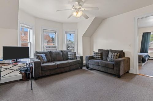 246 Smith St, Providence RI 02911-3307 exterior