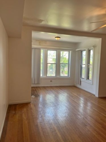 1507 69th Pl, Chicago, IL 60637-4809