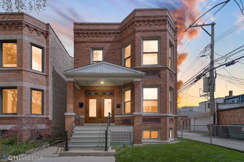 3615 Oakley Ave, Chicago, IL 60618-4810