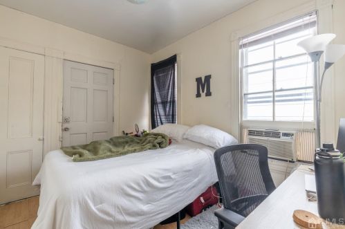 138 Hamilton St, New Brunswick NJ 08901-1806 exterior