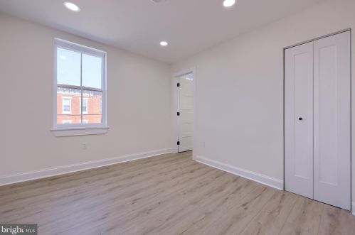 18 Walnut St, Lancaster PA  17602-4924 exterior