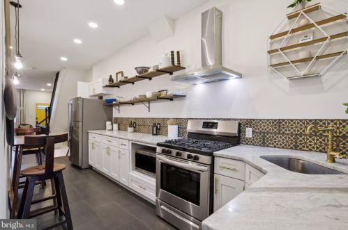 1942 Marshall St, Philadelphia PA 19120-0037 exterior