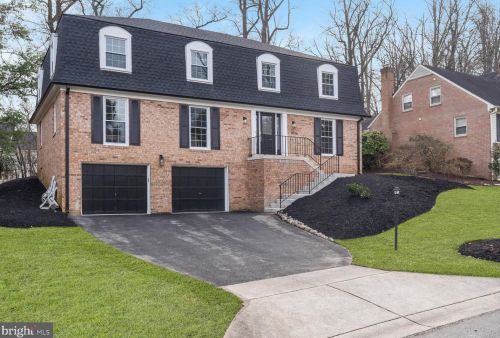 8916 Copenhaver Dr, Rockville MD  20854-3009 exterior