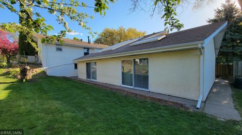 2411 Jansen Ave, Saint Paul, MN 55110-5541