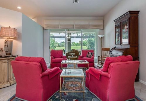 189 Muirfield Cir, Naples, FL 34113-8927