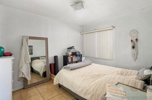 2025 Garnet Ave, San Diego CA 92109-3525 exterior