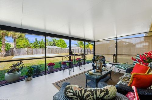 5463 27th Pl, Naples, FL 34116-7513