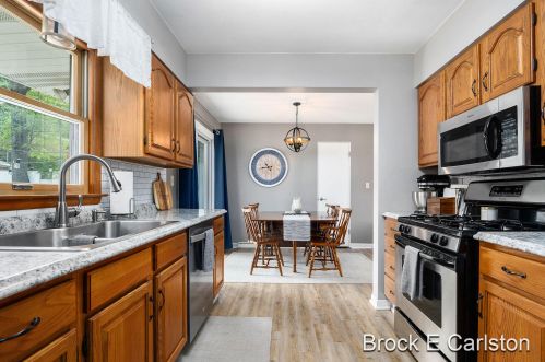 3024 Beach St, Meskegon MI 49441-1128 exterior