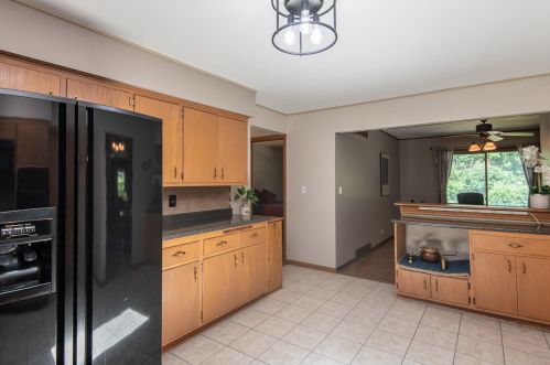 10021 Grantosa Dr, Milwaukee WI 53222-1325 exterior