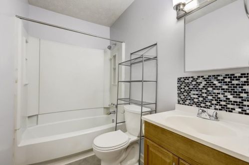 6310 Creekford Dr, Lithonia GA 30058-3948 exterior