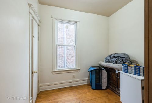 3752 Cermak Rd, Chicago IL 60623-2837 exterior