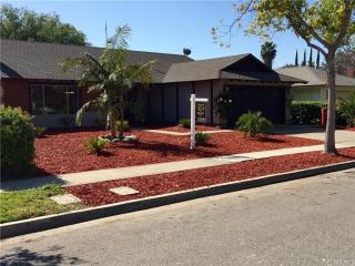 14332 Cloverbrook Dr, Tustin CA  92780-6310 exterior
