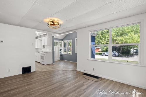 987 Allen Ave, Meskegon MI 49442-3264 exterior