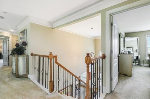 5239 Barrington Trce Dr, Atlanta GA 30331-9110 exterior