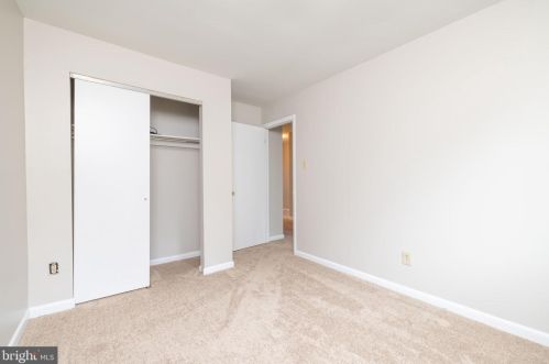 11 Liborio Ln, New Castle DE 19720-4653 exterior