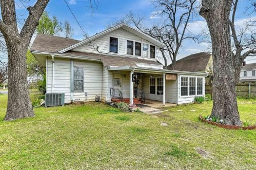 1230 Gandy St, Denison TX 75020-3409 exterior