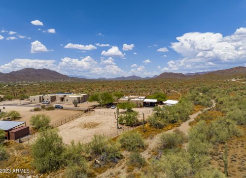 40115 3rd St, Phoenix AZ  85086-8606 exterior