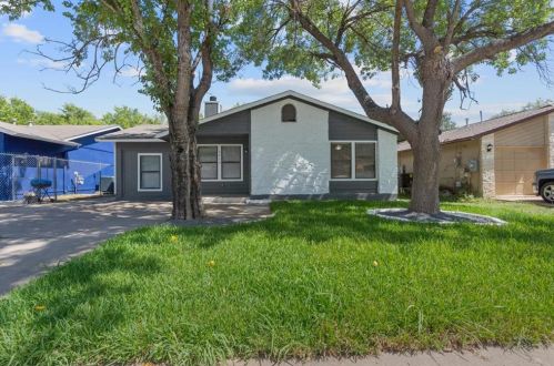 6913 Colony Loop Dr, Austin, TX 78724-3751