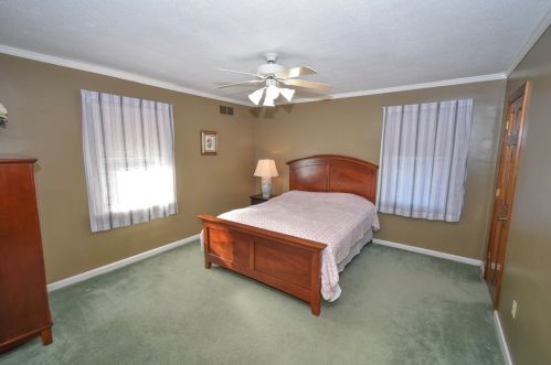 2098 Hazeldell St, Pittsburgh PA  15210-4306 exterior