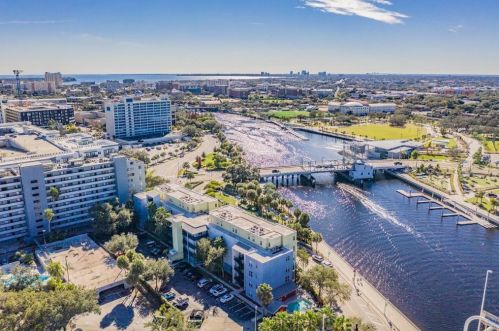 1501 Doyle Carlton Dr, Tampa, FL 33602-4303