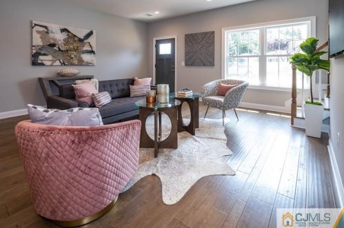 48 Brookville Rd, Edison NJ 08817-4141 exterior