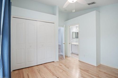 5454 Whitten Dr, Naples FL 34104-5302 exterior