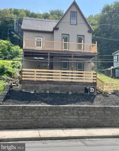 343 Nichols St, Primrose PA  17901-1213 exterior