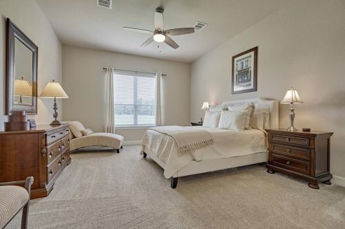 98 Lk Est Dr, Montgomery TX 77356-8066 exterior