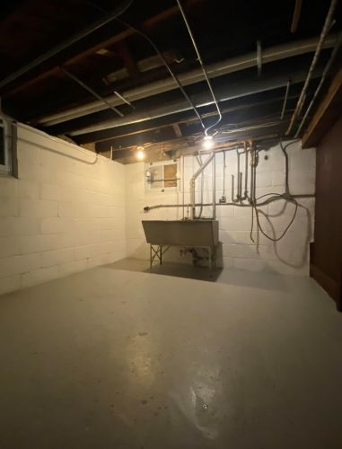 2835 37, Milwaukee WI 53215-3512 exterior