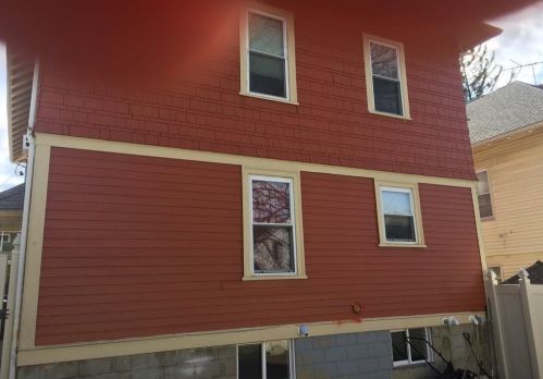 60 Duncan Ave, Providence, RI 02906-1814