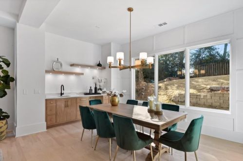 1569 Milowyn Pl, Atlanta GA 30319-3514 exterior