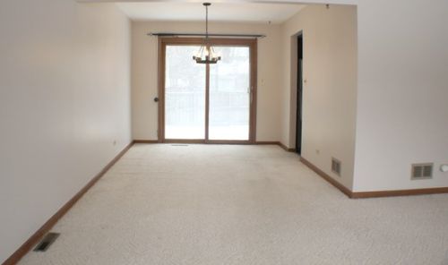 530 Shorewood Dr, Joliet IL 60404-7200 exterior