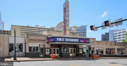 10406 Hemley Ln, Silver Spring MD 20902-3819 exterior